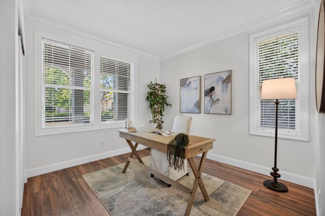 2742 Kalamer Way, Sacramento, CA 95835