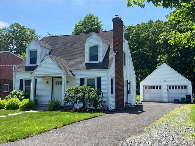 17 Harriman Avenue, Sloatsburg, NY 10974