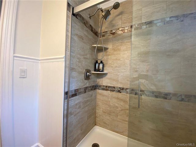 17 Harriman Avenue, Sloatsburg, NY 10974