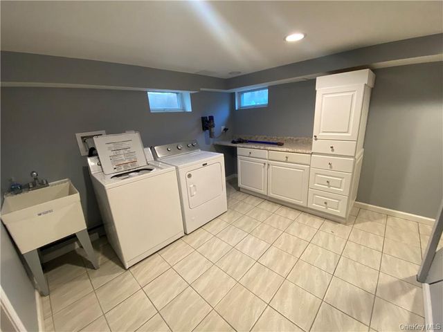 17 Harriman Avenue, Sloatsburg, NY 10974