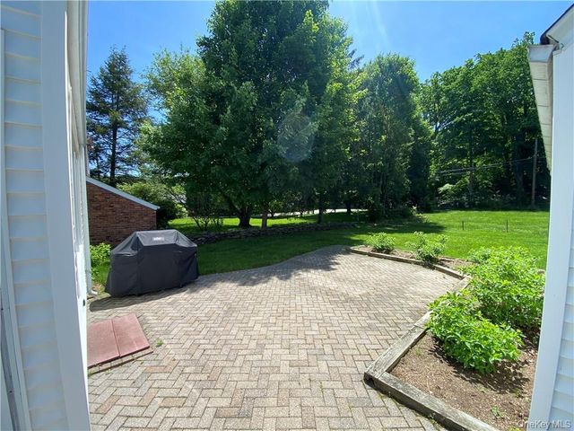 17 Harriman Avenue, Sloatsburg, NY 10974