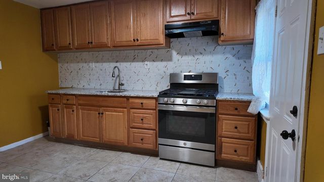 2615 SWARTS ST, Chester, PA 19013