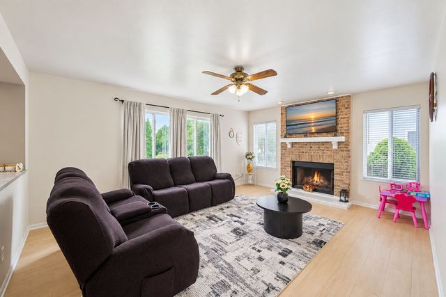 1917 Tuscany Lane, Romeoville, IL 60446