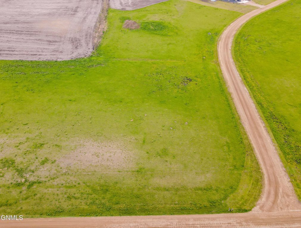 Lot 5 Blk 2 Svenningsen 1st Sub, Valley City, ND 58072 photo 2