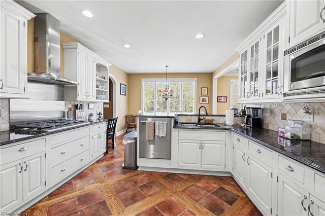 4386 Ashton Oaks Court, High Point, NC 27265