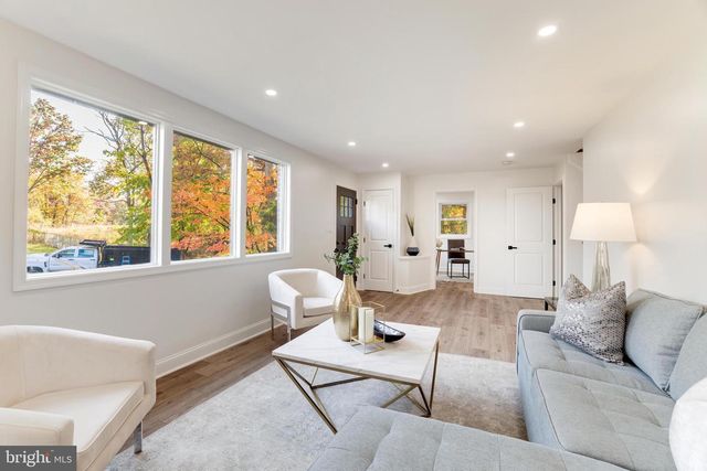 5735 4TH ST S, Arlington, VA 22204