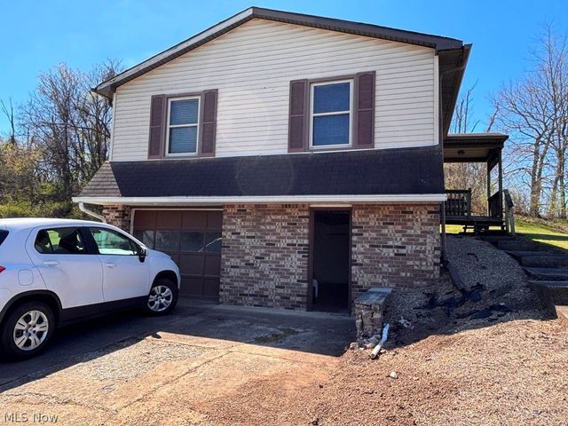 2392 Cherry Hill Road, Wheeling, WV 26003