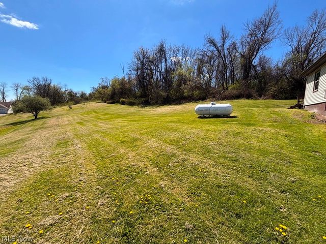 2392 Cherry Hill Road, Wheeling, WV 26003