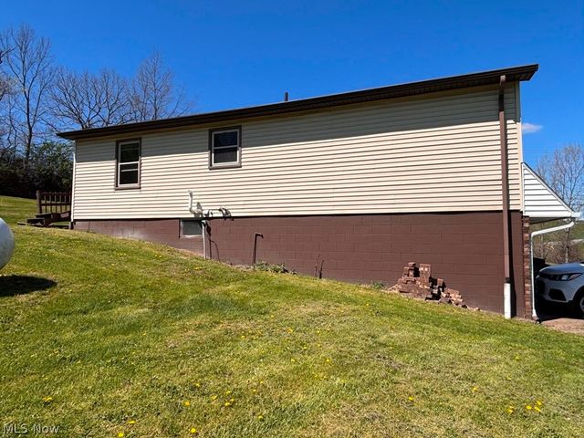2392 Cherry Hill Road, Wheeling, WV 26003