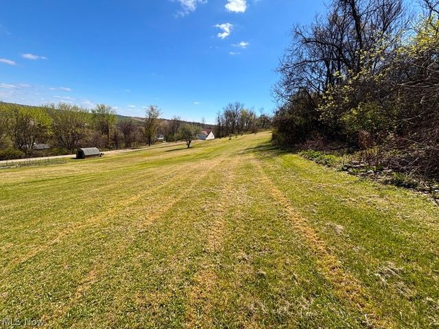 2392 Cherry Hill Road, Wheeling, WV 26003