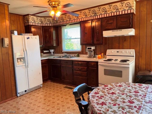2392 Cherry Hill Road, Wheeling, WV 26003