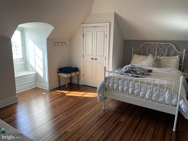 525 W STATE ST, Kennett Square, PA 19348