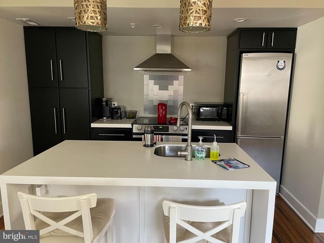 525 W STATE ST, Kennett Square, PA 19348