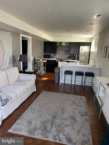 525 W STATE ST, Kennett Square, PA 19348
