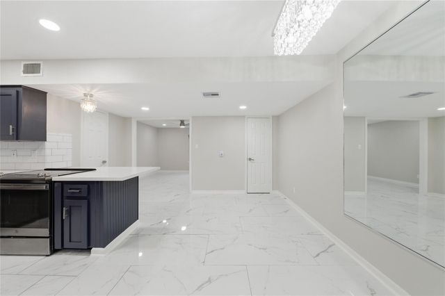 515 Tallowood Road 15, Houston, TX 77024