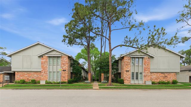 515 Tallowood Road 15, Houston, TX 77024