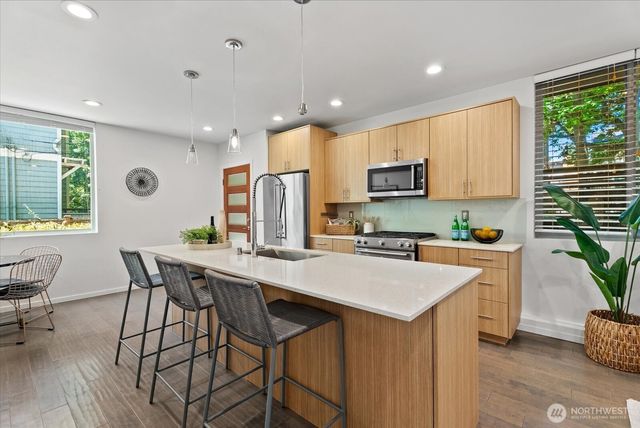 623 NW Market Street, Seattle, WA 98107