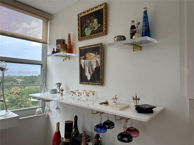 1200 Saint Charles Pl 618, Pembroke Pines, FL 33026