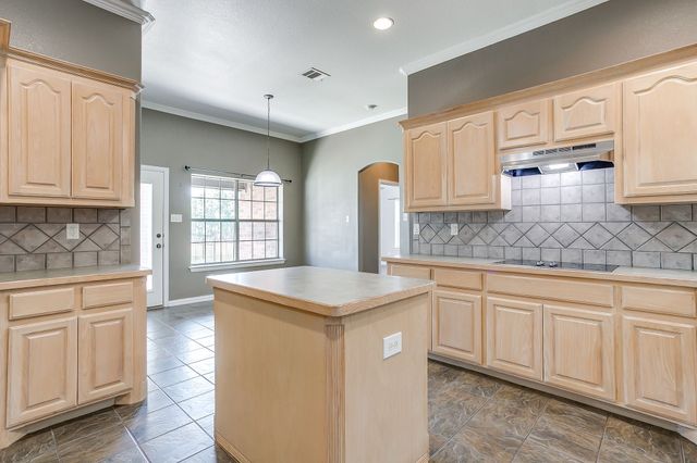 550 Sandlin Lane, Springtown, TX 76082