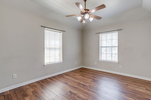 550 Sandlin Lane, Springtown, TX 76082