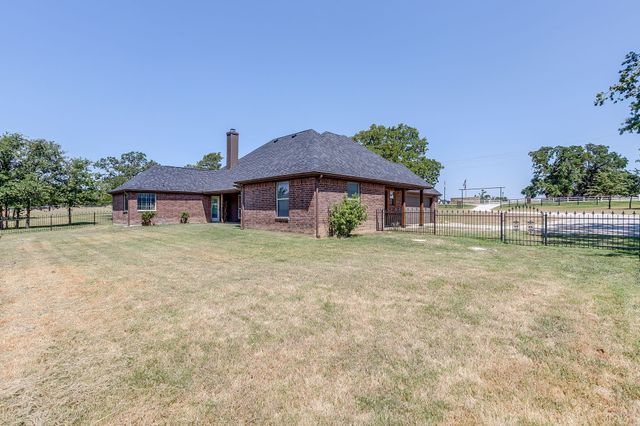 550 Sandlin Lane, Springtown, TX 76082