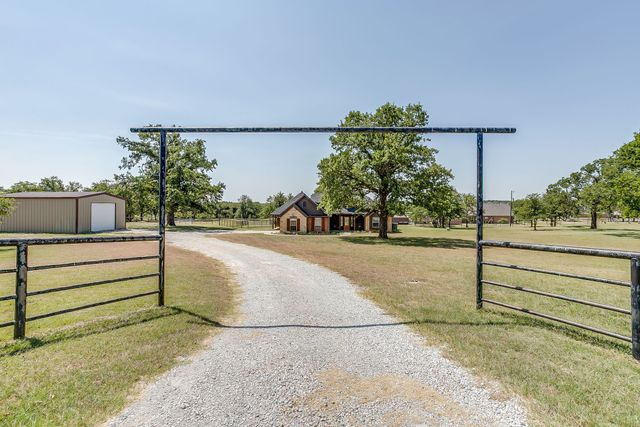 550 Sandlin Lane, Springtown, TX 76082