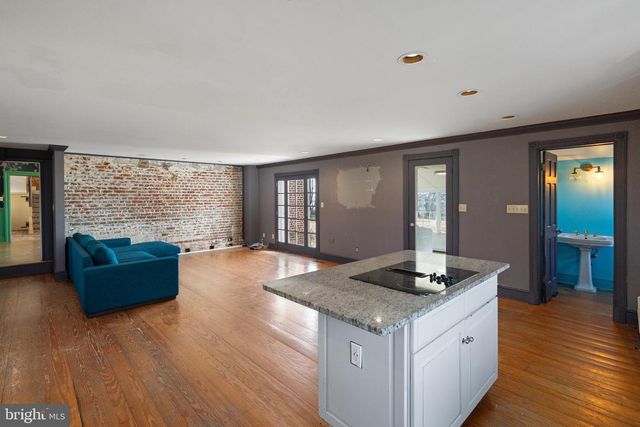 301 JOHN KALLIS LN, Stevensville, MD 21666