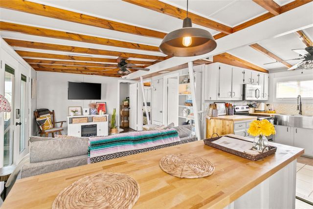 311 Olive Street, Surfside Beach, TX 77541