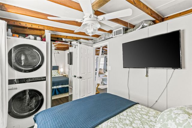 311 Olive Street, Surfside Beach, TX 77541