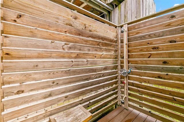 311 Olive Street, Surfside Beach, TX 77541