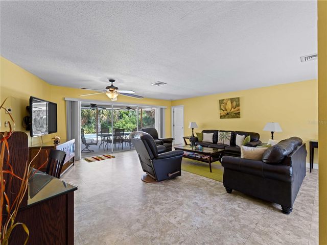 424 BAYCREST DRIVE, Venice, FL 34285