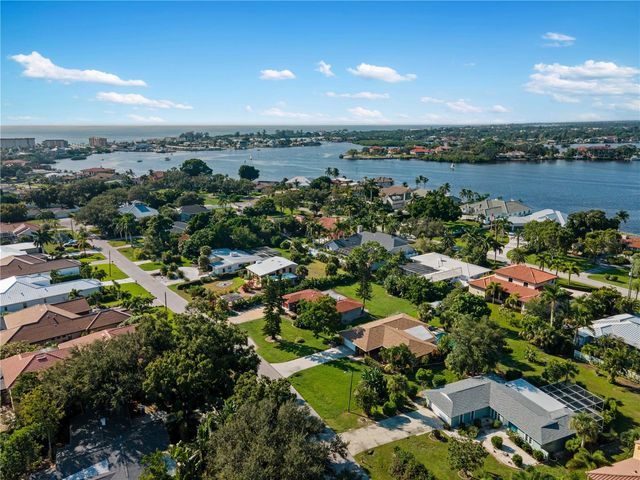 424 BAYCREST DRIVE, Venice, FL 34285