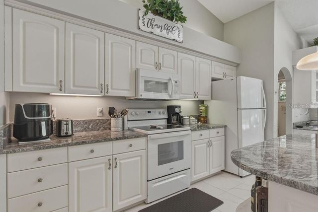 8710 SW 190TH CIRCLE, Dunnellon, FL 34432