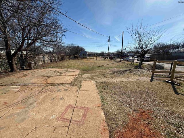 2715 PENNSYLVANIA ROAD, Wichita Falls, TX 76309