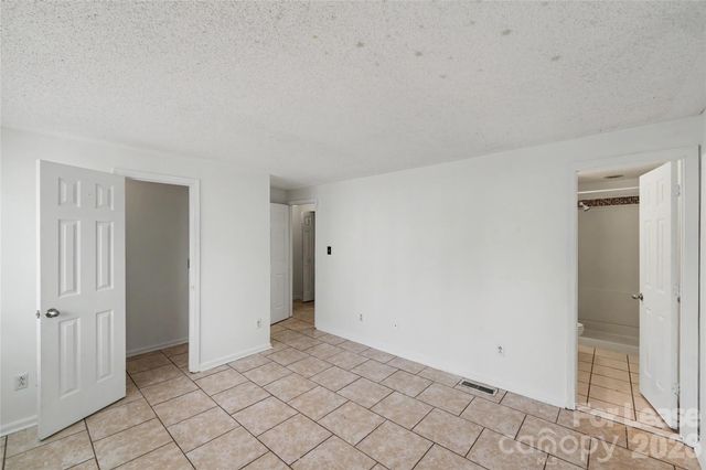9626 Vinca Circle D, Charlotte, NC 28213