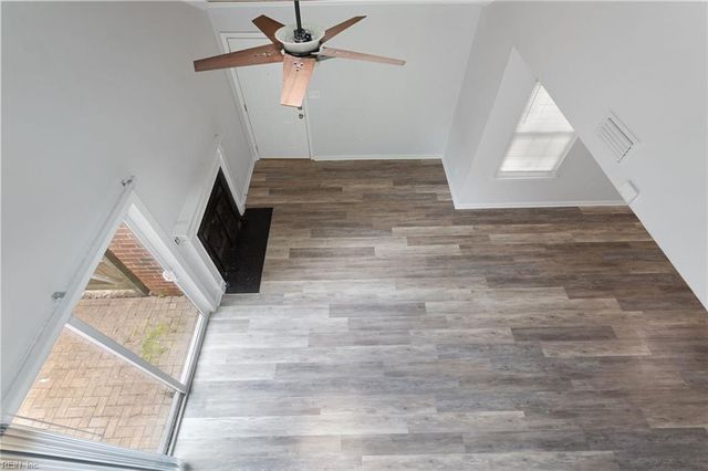 209 Quarter Trl Apt B, Newport News, VA 23608