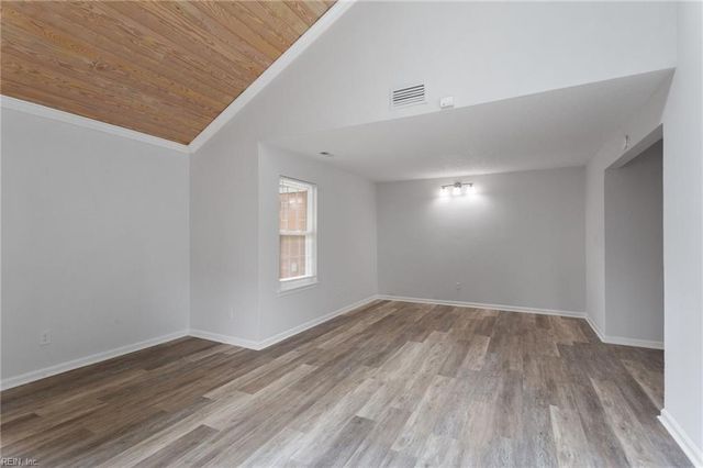 209 Quarter Trl Apt B, Newport News, VA 23608