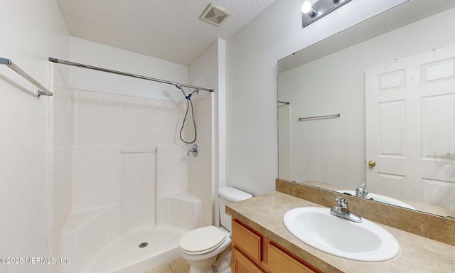 7060 DEER LODGE Circle 108, Jacksonville, FL 32256