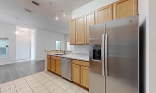 7060 DEER LODGE Circle 108, Jacksonville, FL 32256