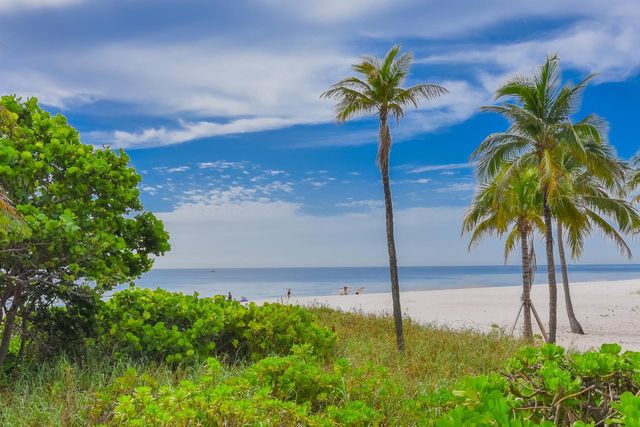 812 Briny Avenue 10C, Pompano Beach, FL 33062