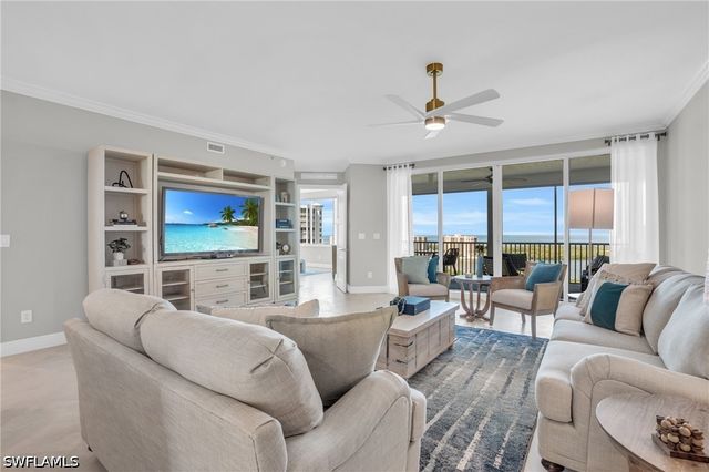 265 Indies WAY 1402, Naples, FL 34110