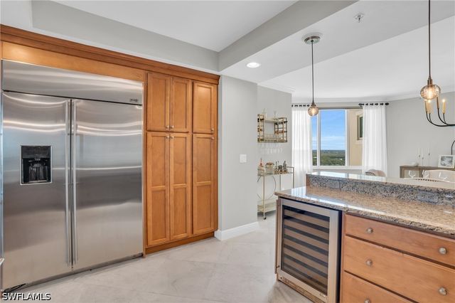 265 Indies WAY 1402, Naples, FL 34110