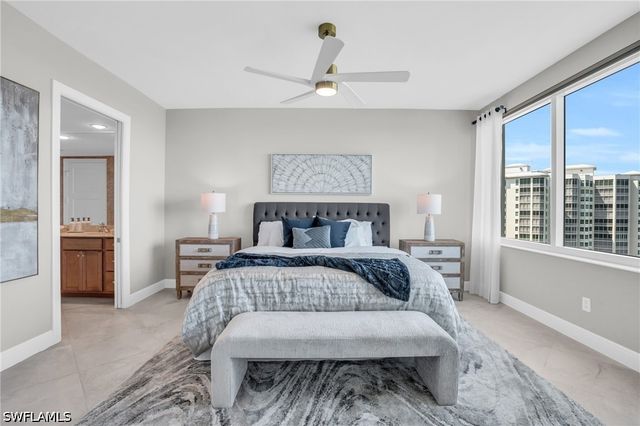 265 Indies WAY 1402, Naples, FL 34110