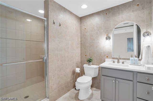 265 Indies WAY 1402, Naples, FL 34110