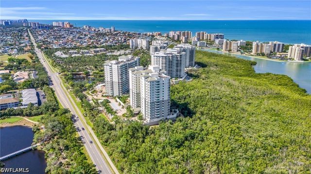 265 Indies WAY 1402, Naples, FL 34110