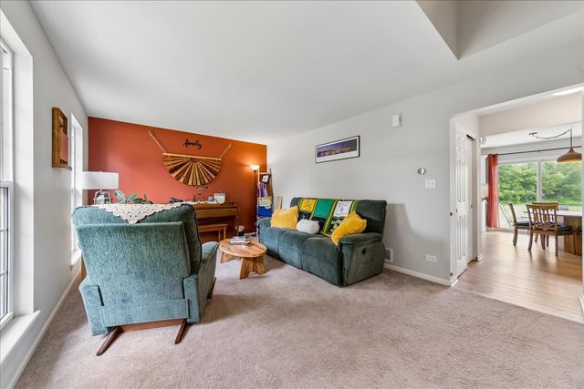 269 Linden Drive, Round Lake Park, IL 60073