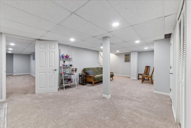 269 Linden Drive, Round Lake Park, IL 60073