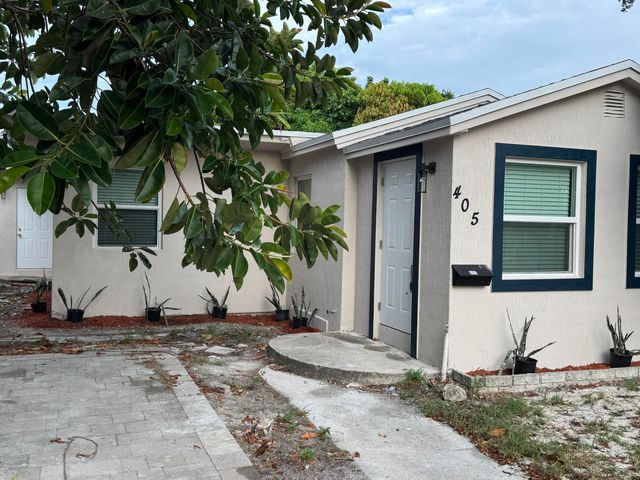 405 N E Street, Lake Worth, FL 33460
