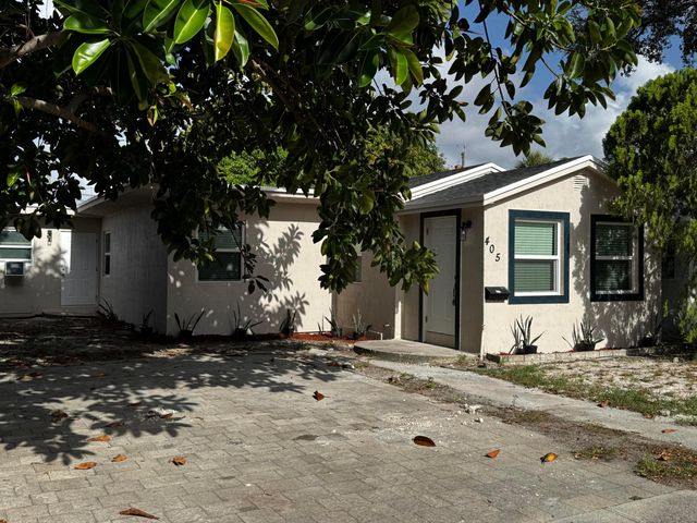 405 N E Street, Lake Worth, FL 33460