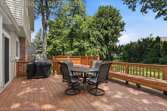 1479 Chanticlair Circle, Wixom, MI 48393